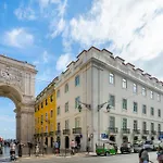 Whome Top-Floor Studio In Prime Location